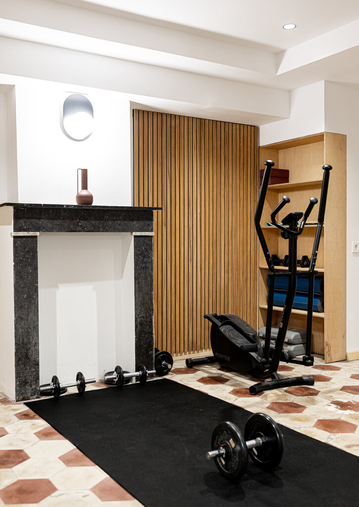 Coliving in Brussels for Fitness Lovers: On-Site Gyms and Yoga Spaces