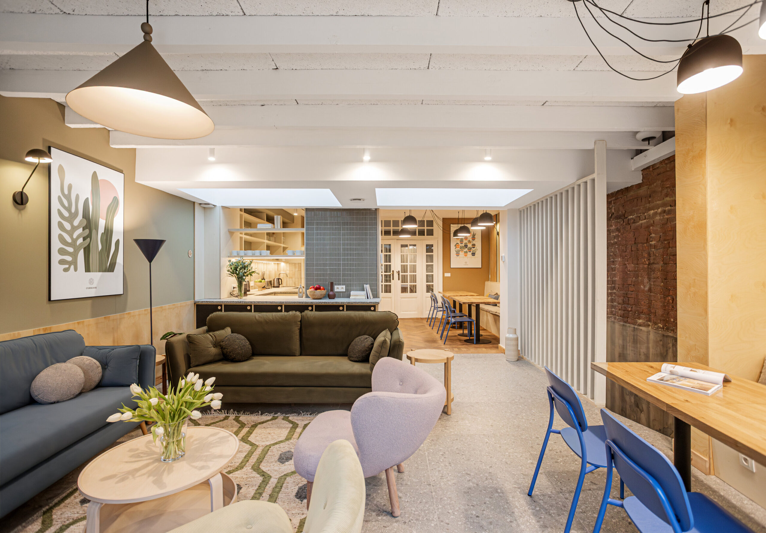 Coliving vs Serviced Apartments in Brussels: Which to Choose for 1–12 Months?